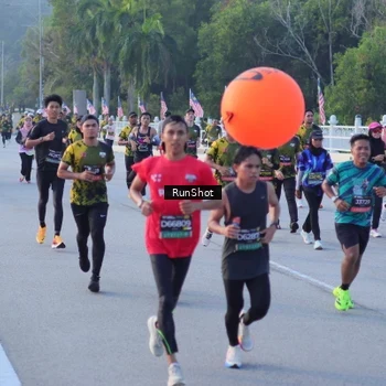 Runner Photo 7111695