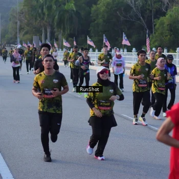 Runner Photo 7111702