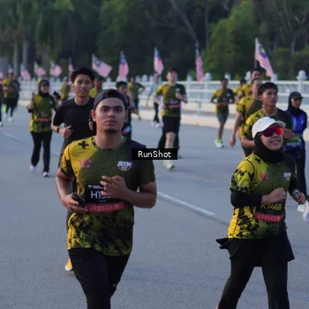 Runner Photo 7111719