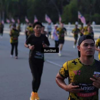 Runner Photo 7111728