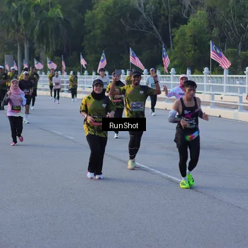 Runner Photo 7111734