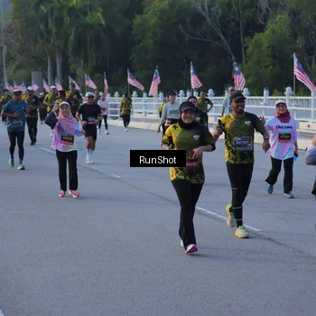 Runner Photo 7111742