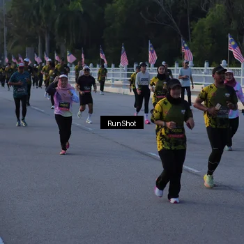Runner Photo 7111752
