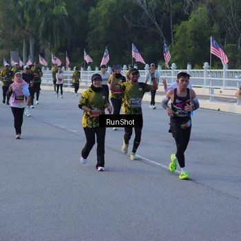 Runner Photo 7111754
