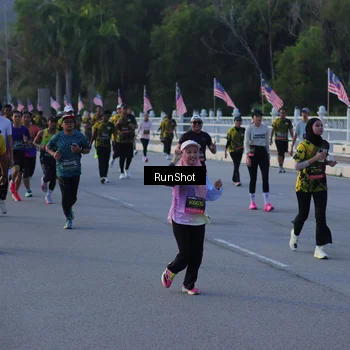 Runner Photo 7111756