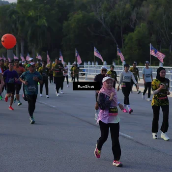 Runner Photo 7111765