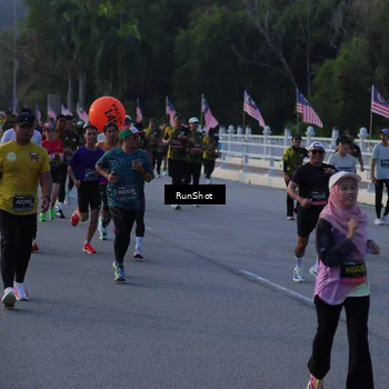 Runner Photo 7111768