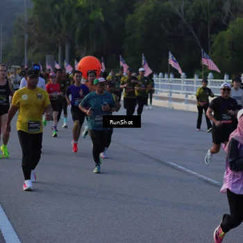 Runner Photo 7111769