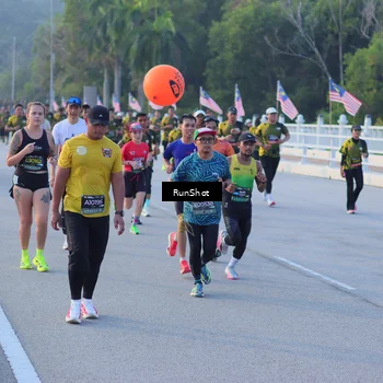 Runner Photo 7111777