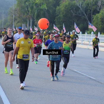 Runner Photo 7111786