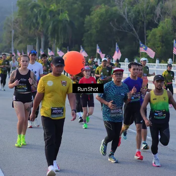 Runner Photo 7111793