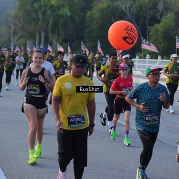 Runner Photo 7111803