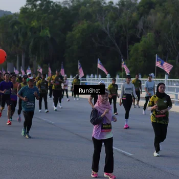 Runner Photo 7111808