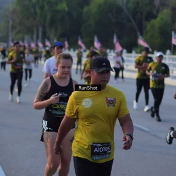 Runner Photo 7111811