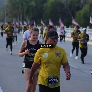 Runner Photo 7111812
