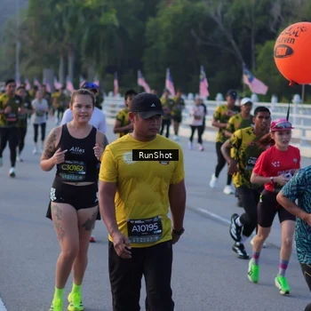Runner Photo 7111816