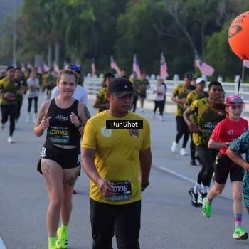 Runner Photo 7111817