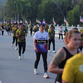 Runner Photo 7111829
