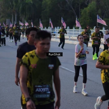 Runner Photo 7111835