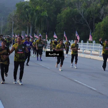 Runner Photo 7111856