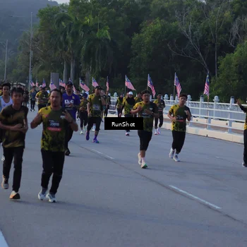 Runner Photo 7111858