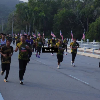 Runner Photo 7111862