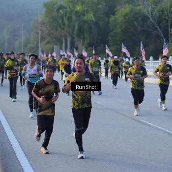 Runner Photo 7111866