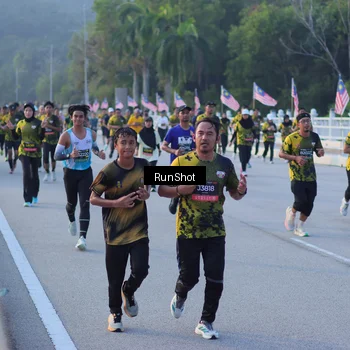 Runner Photo 7111873