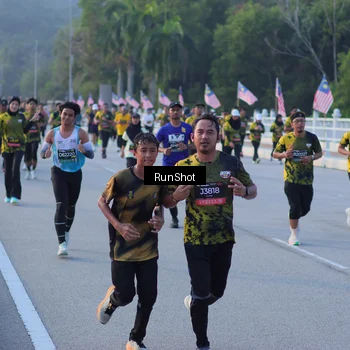 Runner Photo 7111874