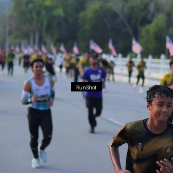 Runner Photo 7111889