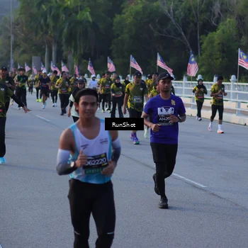 Runner Photo 7111901