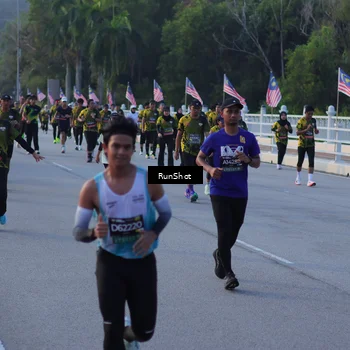 Runner Photo 7111902