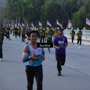 Runner Photo 7111907