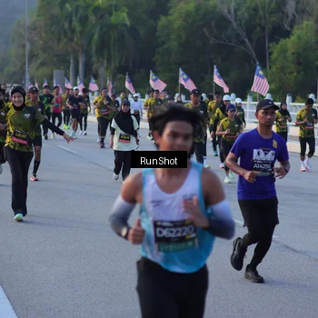 Runner Photo 7111908
