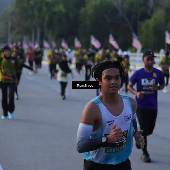 Runner Photo 7111916