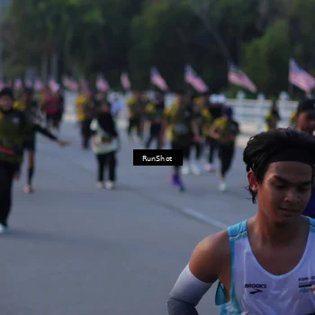 Runner Photo 7111917