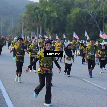 Runner Photo 7111924
