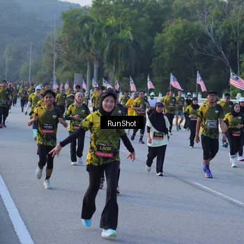 Runner Photo 7111929