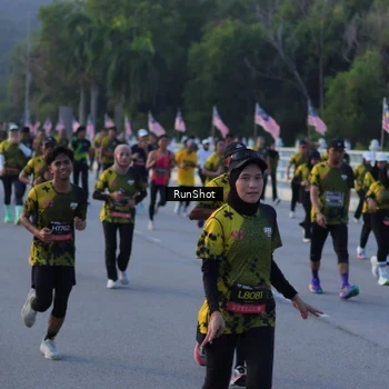 Runner Photo 7111939