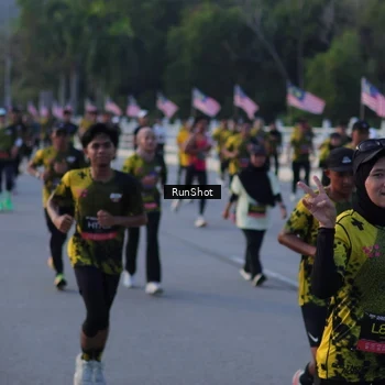 Runner Photo 7111947