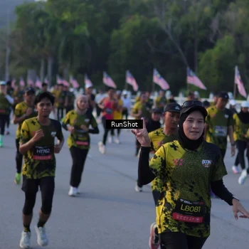 Runner Photo 7111954