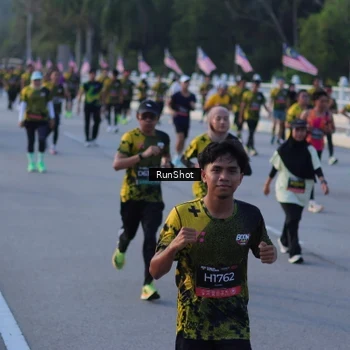 Runner Photo 7111959