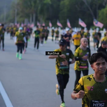 Runner Photo 7111964