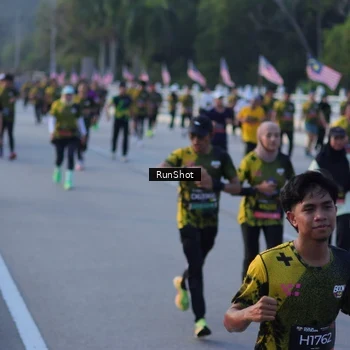Runner Photo 7111965
