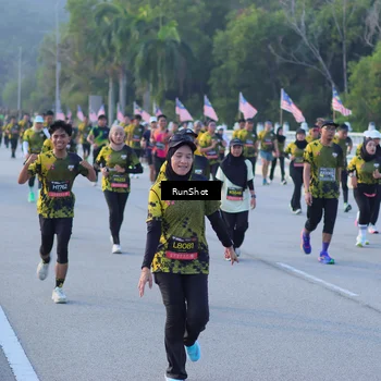 Runner Photo 7111993