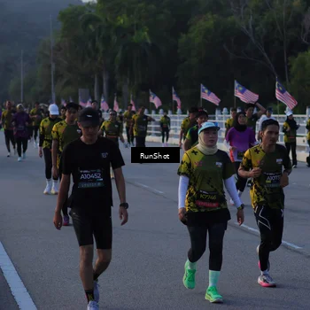 Runner Photo 7112027