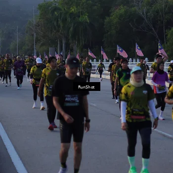Runner Photo 7112030
