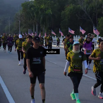 Runner Photo 7112032