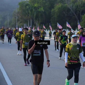 Runner Photo 7112040