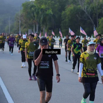 Runner Photo 7112042